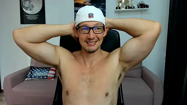 BrutusK08 webcam show