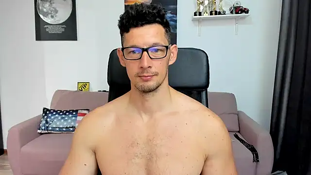 BrutusK08 Webcam show