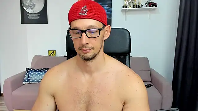 BrutusK08 Adlı Modelin Web Kamerası Şovu