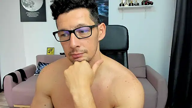 BrutusK08 Webcam Show