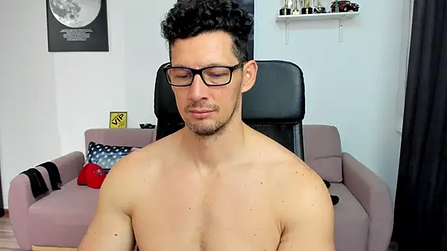 BrutusK08 – webcam-show
