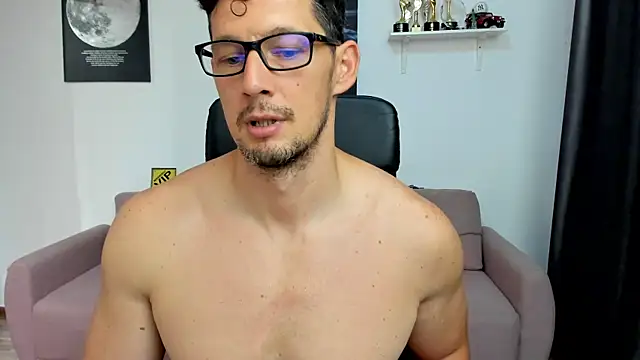 BrutusK08 Webcam show
