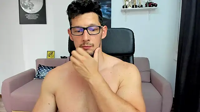 BrutusK08 – webcam-show
