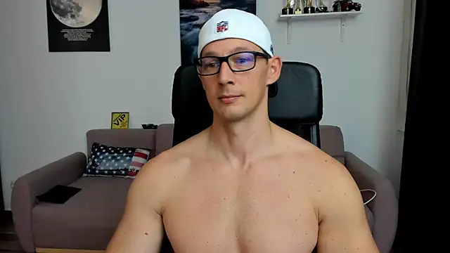 BrutusK08 Webcam show