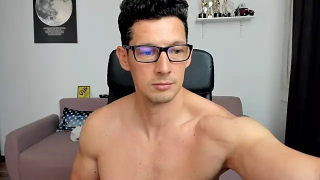 BrutusK08 Show Webcam