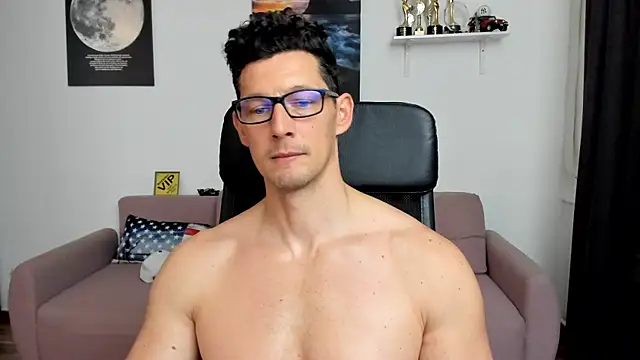 BrutusK08's Webcam Show
