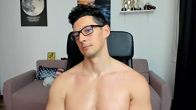 BrutusK08 webcam show