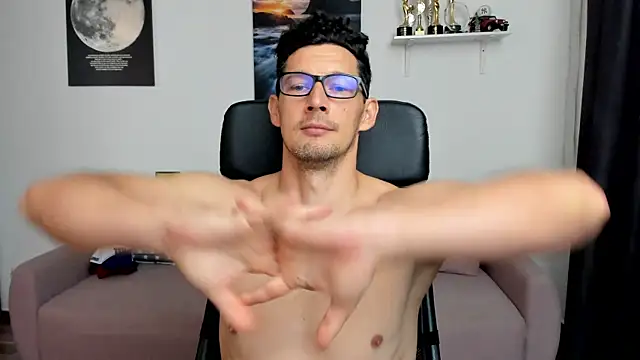 BrutusK08 Webcam Show