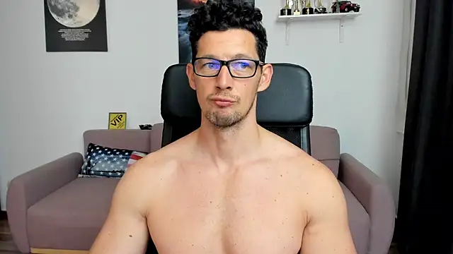 BrutusK08 Webcam show