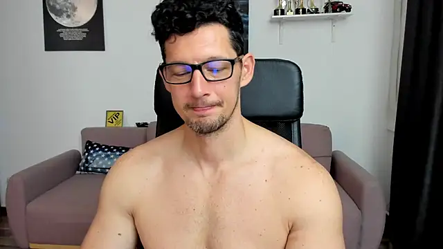 BrutusK08 Webcam show