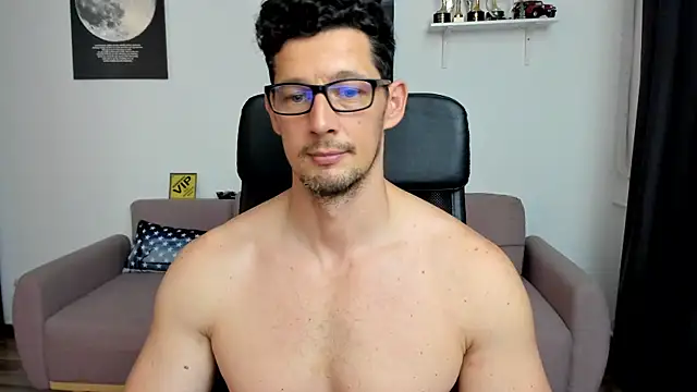 BrutusK08 Webcam show