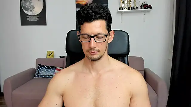 BrutusK08's Webcam Show