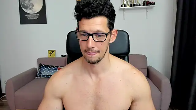 BrutusK08's Webcam Show