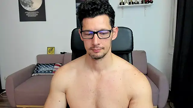 BrutusK08 Webcam show