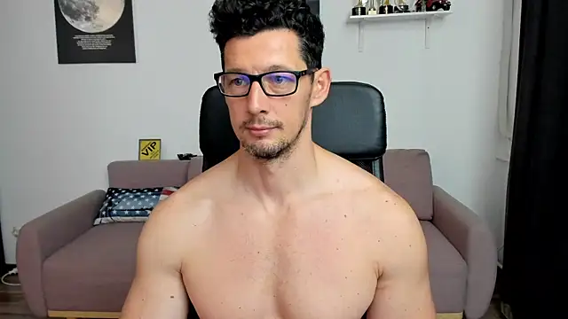 BrutusK08 webkamerás műsora