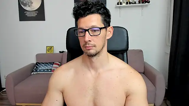 BrutusK08 Webcam show