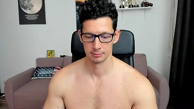 BrutusK08 Show Webcam