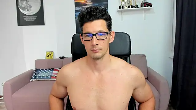 BrutusK08 Webcam show