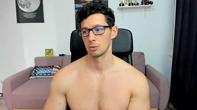 BrutusK08 Webcam show