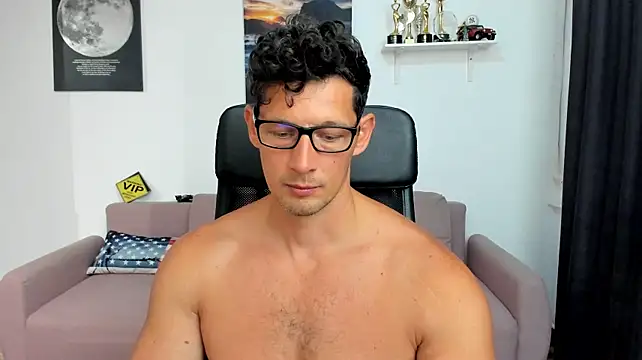 BrutusK08 webcam show