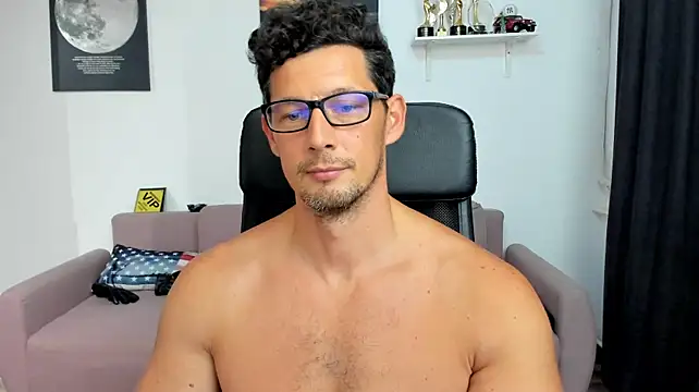 BrutusK08 Webcam show