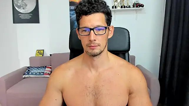 BrutusK08's Webcam Show