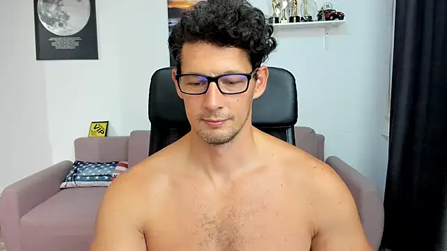 BrutusK08 Adlı Modelin Web Kamerası Şovu