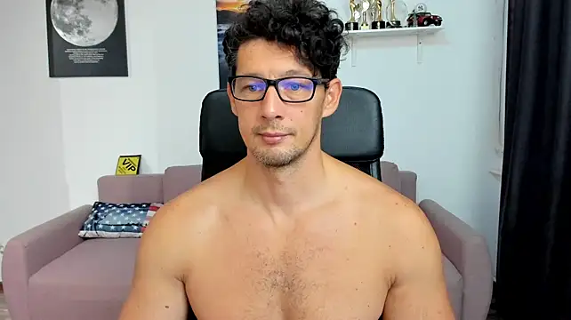 BrutusK08 Webcam show