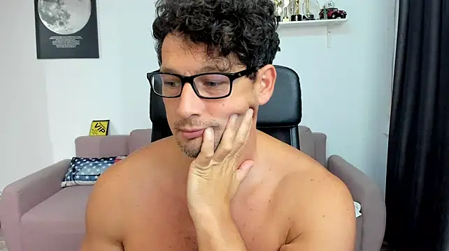 BrutusK08 webcam show