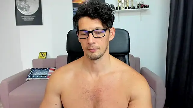 BrutusK08 Webcam show
