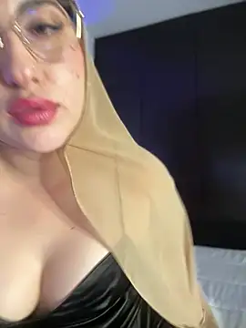Badra_Abaid Adlı Modelin Canlı XXX Sohbeti