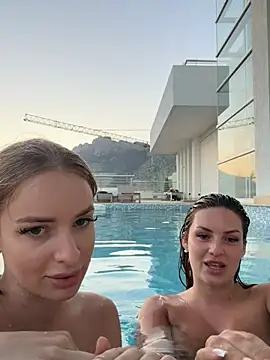 EvieEvans webcam show