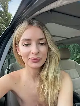הופעת וובקאם של EvieEvans