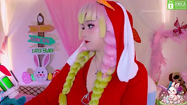 Pokazy przed kamerką – NaomiShimizu