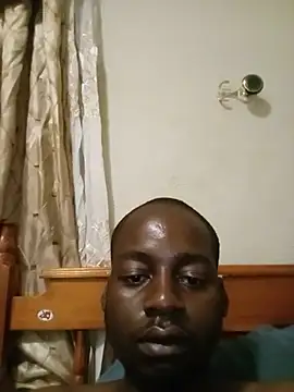 Show modela Sandile_1 na web-kameri