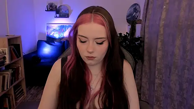 CoraMiel's Live XXX Chat