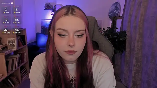 CoraMiel's Live XXX Chat