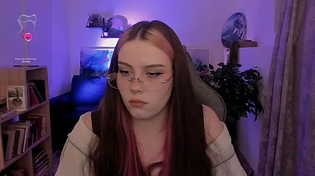 CoraMiel Chat XXX live