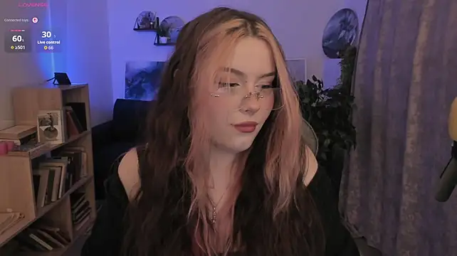 XXX chat uživo modela CoraMiel