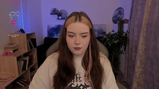 CoraMiel's Live XXX Chat
