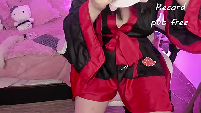 Sachi_Meown Webbikameraesitys