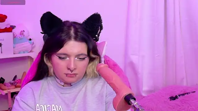 Živý XXX chat Sachi_Meow
