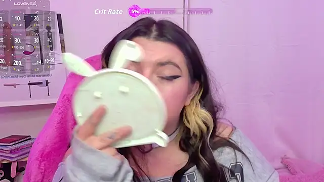 Chat +18 de Sachi_Meow ao vivo