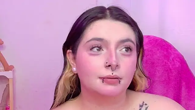 Sachi_Meow Adlı Modelin Canlı XXX Sohbeti