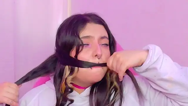 Živý XXX chat Sachi_Meow