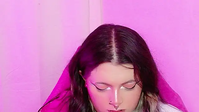 Sachi_Meow Adlı Modelin Canlı XXX Sohbeti