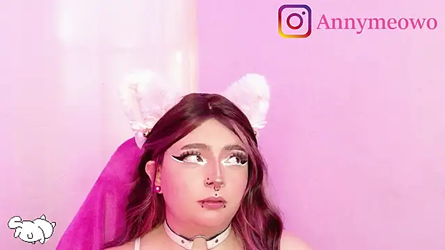 Sachi_Meow Show in webcam