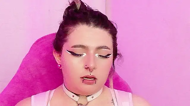 Sachi_Meown Webbikameraesitys