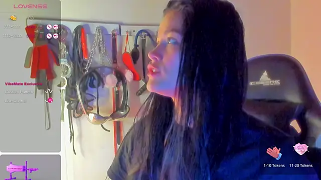 scarlet-kennedy98's Webcam Show