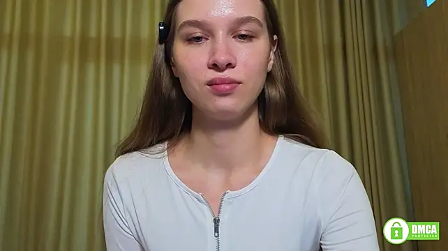 Adorielle Show in webcam